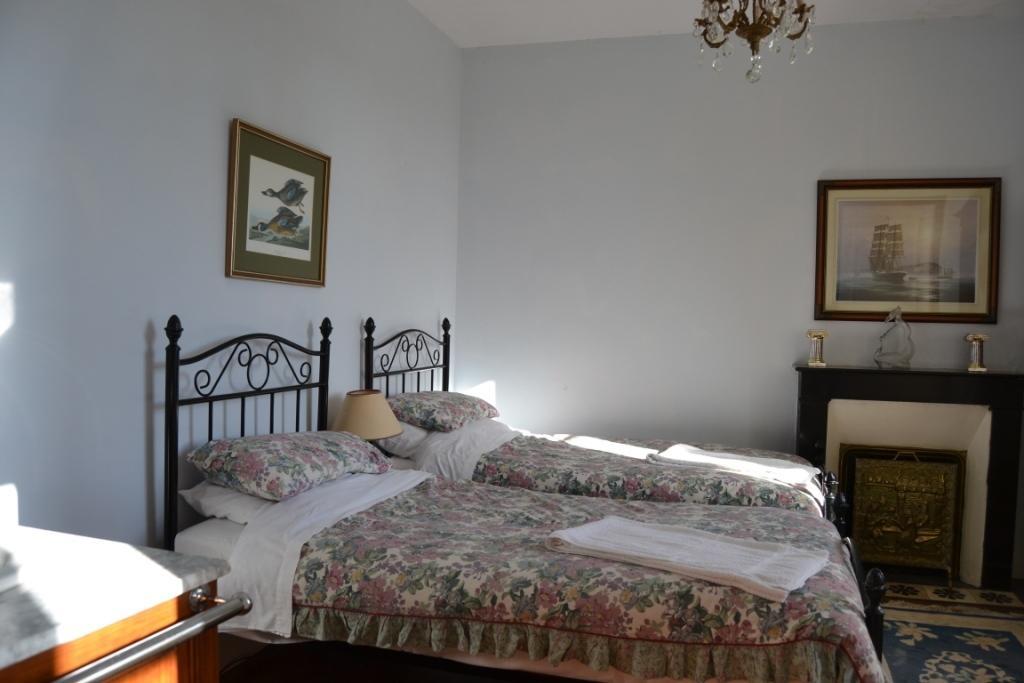 Manoir La Breuille Bed & Breakfast Montmoreau Room photo