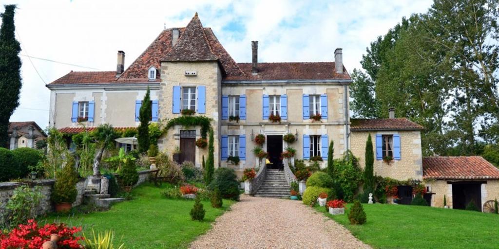 Manoir La Breuille Bed & Breakfast Montmoreau Exterior photo